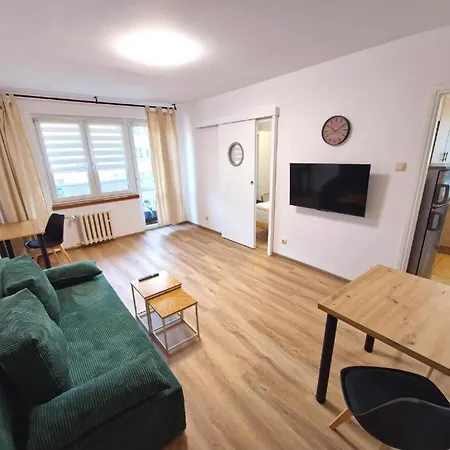 Aparttrans Old Town Apartment